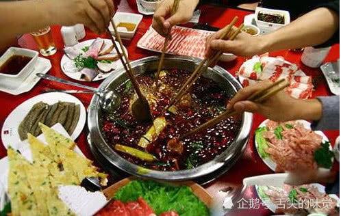 带你吃瓜奇葩火锅,一场味蕾与视觉的双重盛宴
