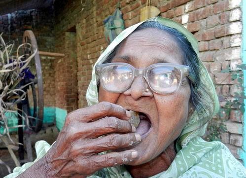 印度人吃瓜雕刻视频,瓜果雕刻艺术大赏