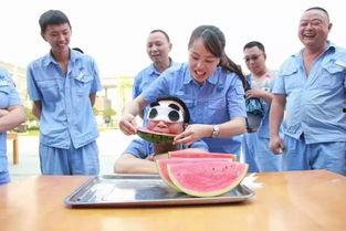 各国吃瓜群众搞笑,各国搞笑瞬间大盘点