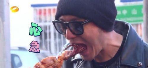 吃瓜嘴里难受,揭秘美食背后的健康隐患