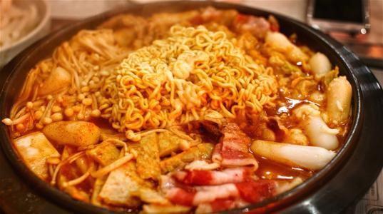 刘大瓜吃泡面,一场味蕾与时间的较量