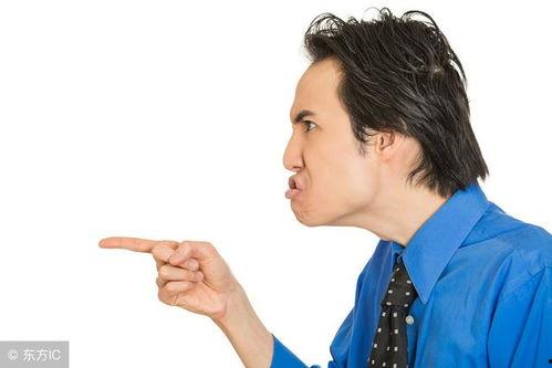 看见老汉吃瓜,见证老汉悠闲夏日时光