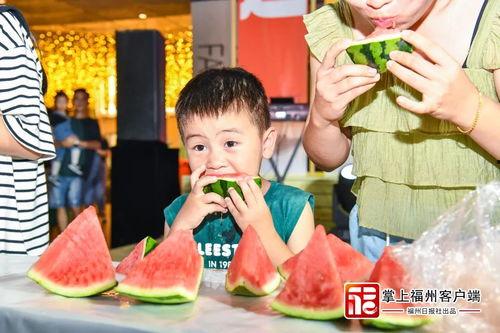 吃瓜日爆社,揭秘娱乐圈幕后真相，带你领略明星生活