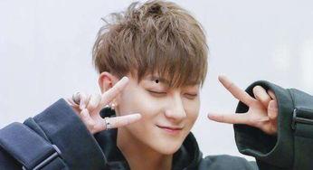 瓜地吃瓜黄子韬,趣味横生演绎夏日欢乐时光