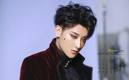 瓜地吃瓜黄子韬,趣味横生演绎夏日欢乐时光