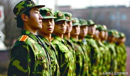 女生军训视频吃瓜,女生吃瓜视频引发热议